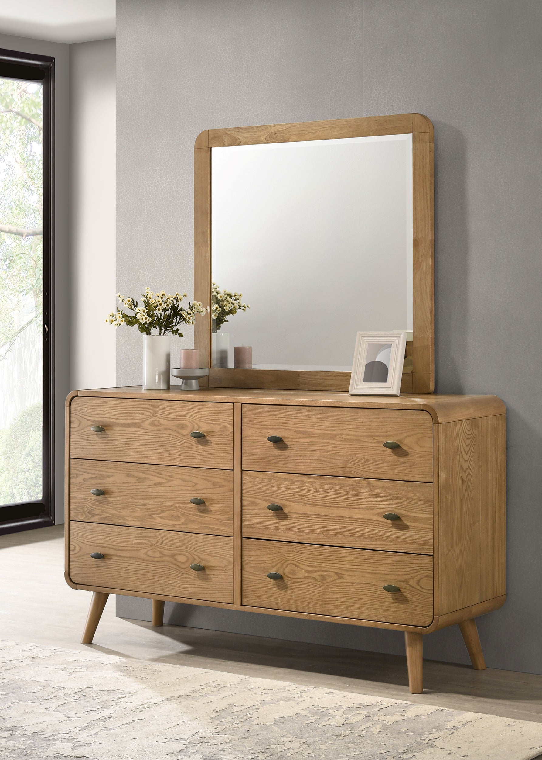 Robyn Dresser and Mirror