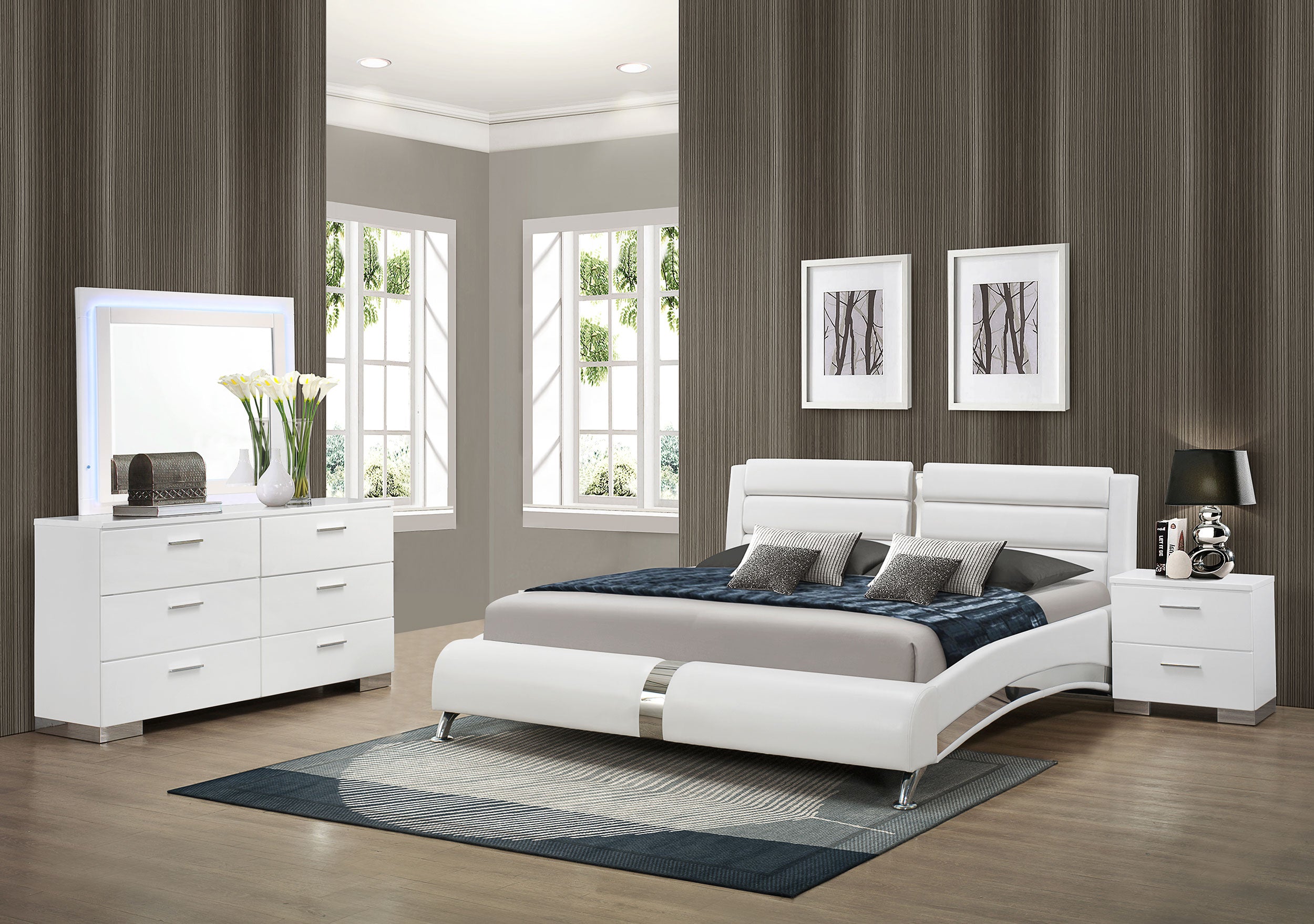 Jeremaine Bedroom Set with LED Mirror
