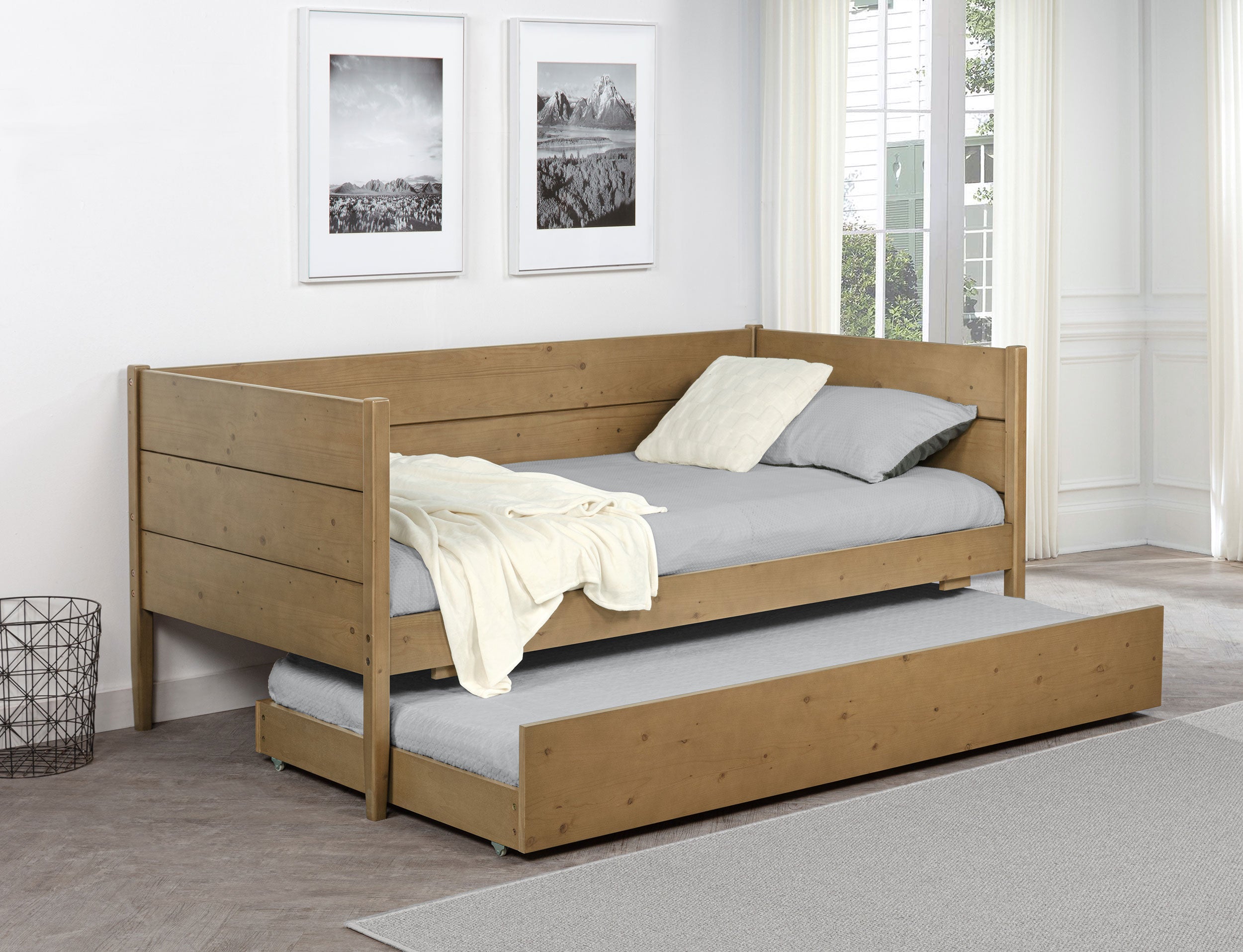 Calinda Wood Daybed with Trundle