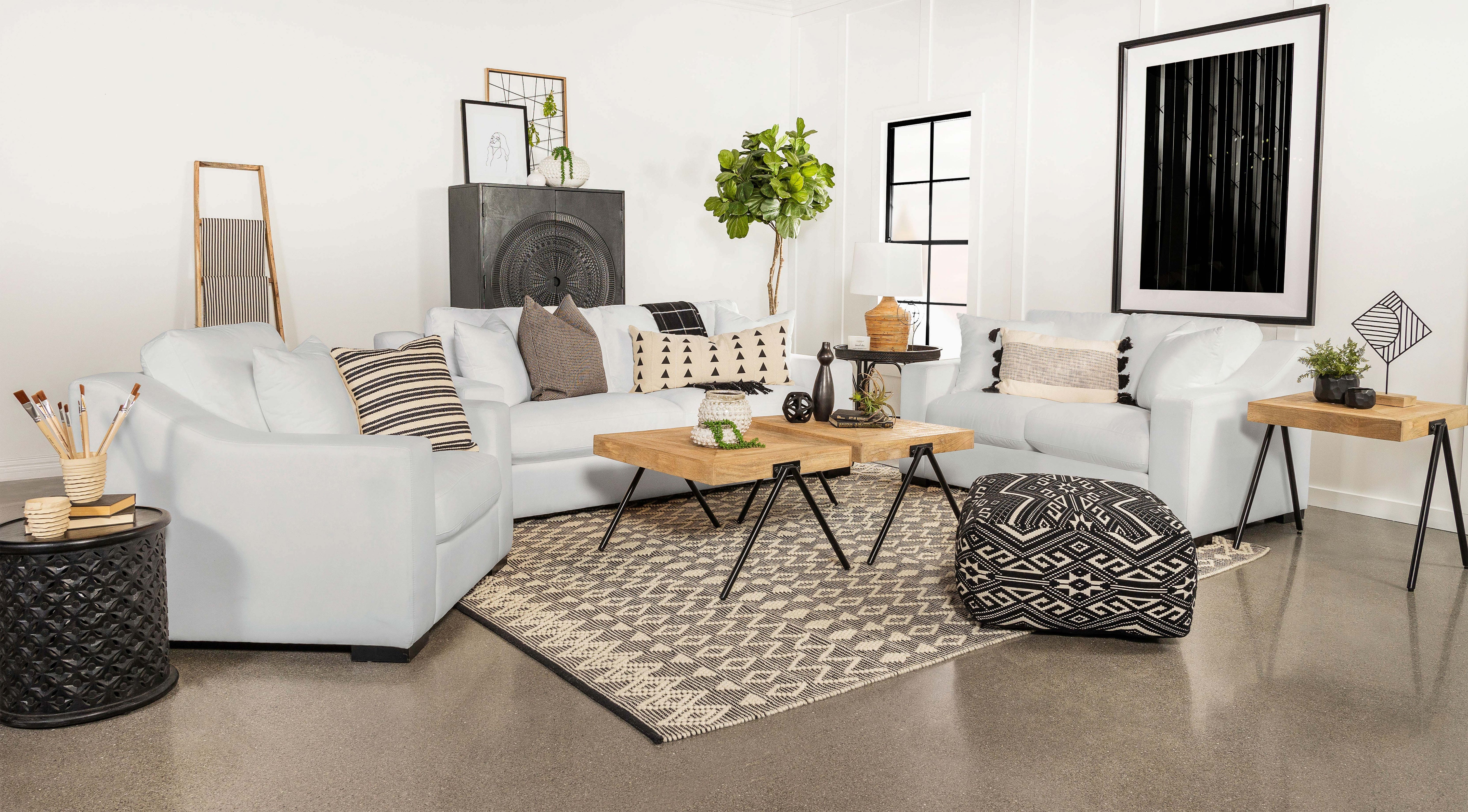 Ashlyn Loveseat - White