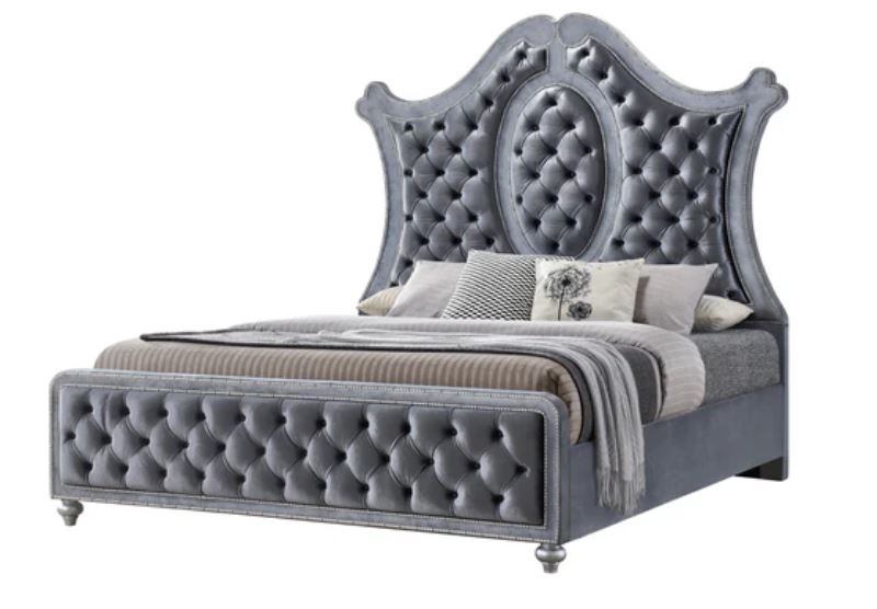 5 PC Antonine Traditional Upholstered Queen Arched Bedroom Set