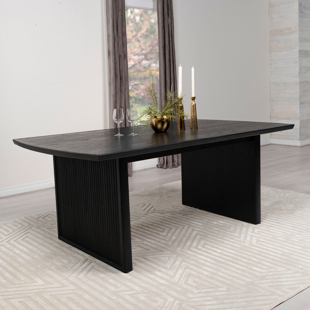 Brookmead 82 to 100-inch Rectangular Extension Leaf Dining Table Black