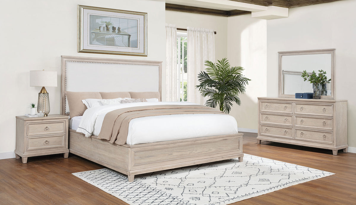 Pembroke 4-piece Eastern King Bedroom Set with Upholstered Panel Bed Washed Oak