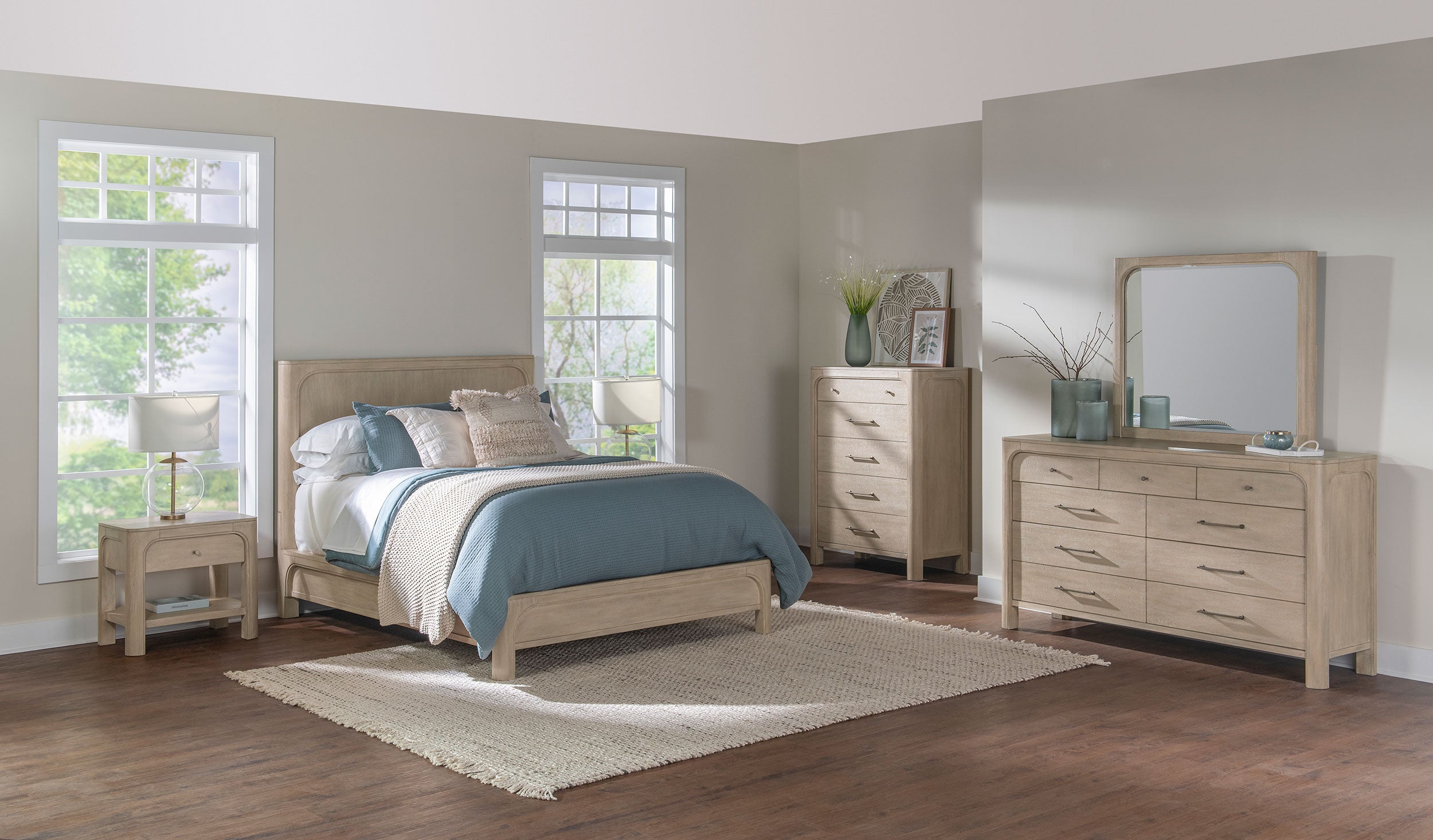 Solano Panel Bed