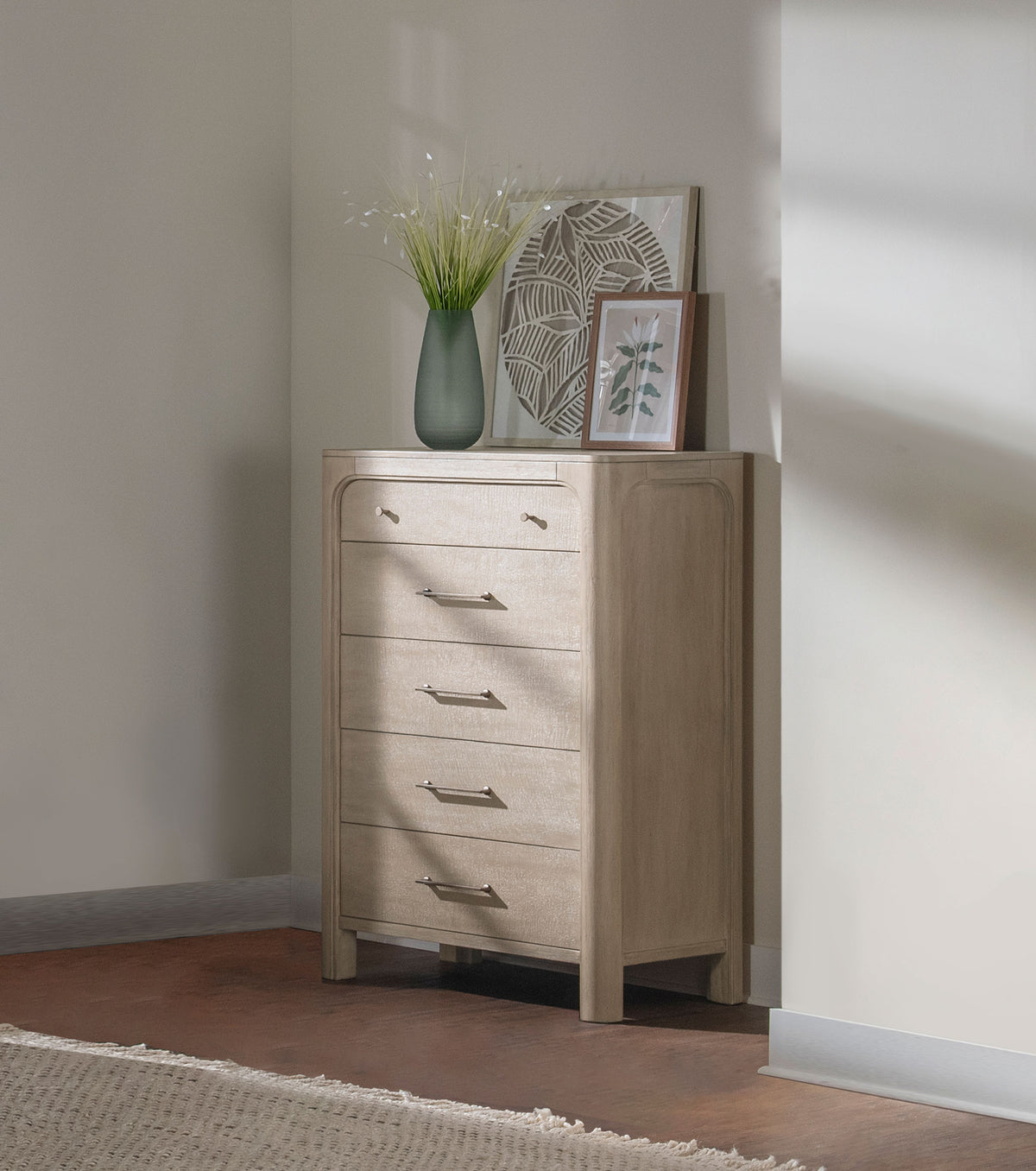 Solano 5-drawer Bedroom Chest Weathered Mango