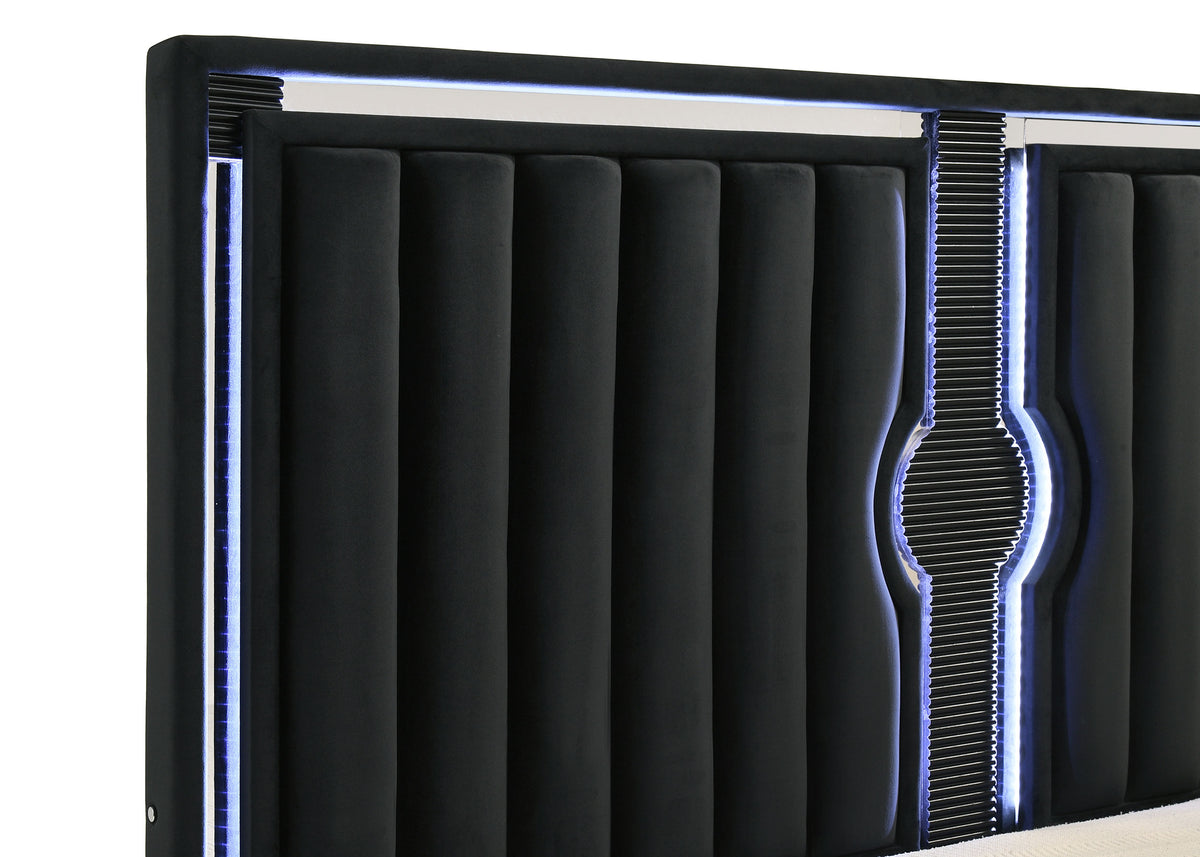 Ravenne 4-piece Eastern King LED Bedroom Set Black Velvet