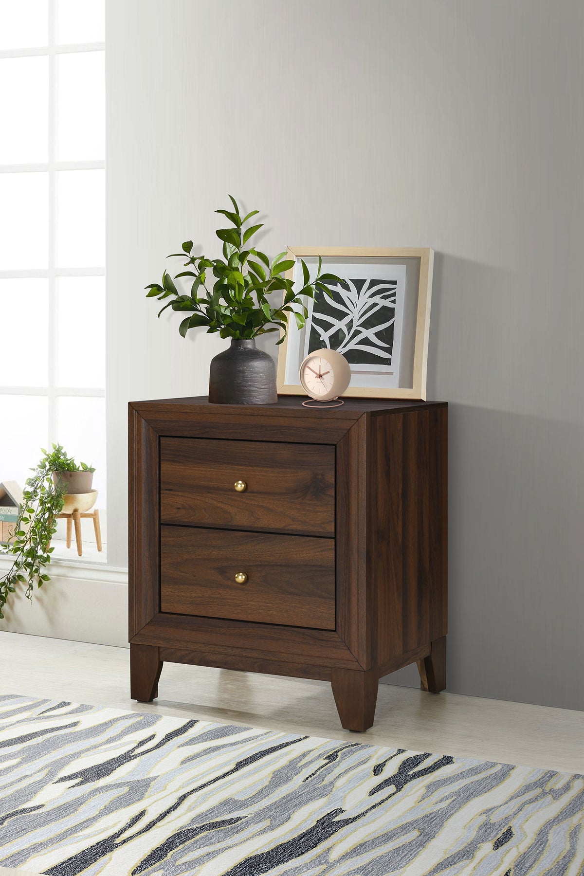 Welsley 2-drawer Nightstand Walnut