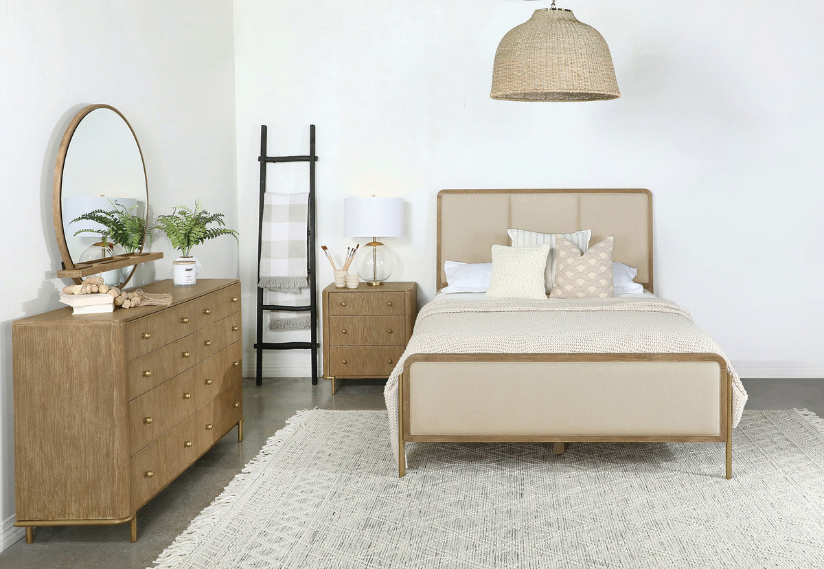 Arini 4-piece California King Bedroom Set with Upholstered Bed Sand Wash