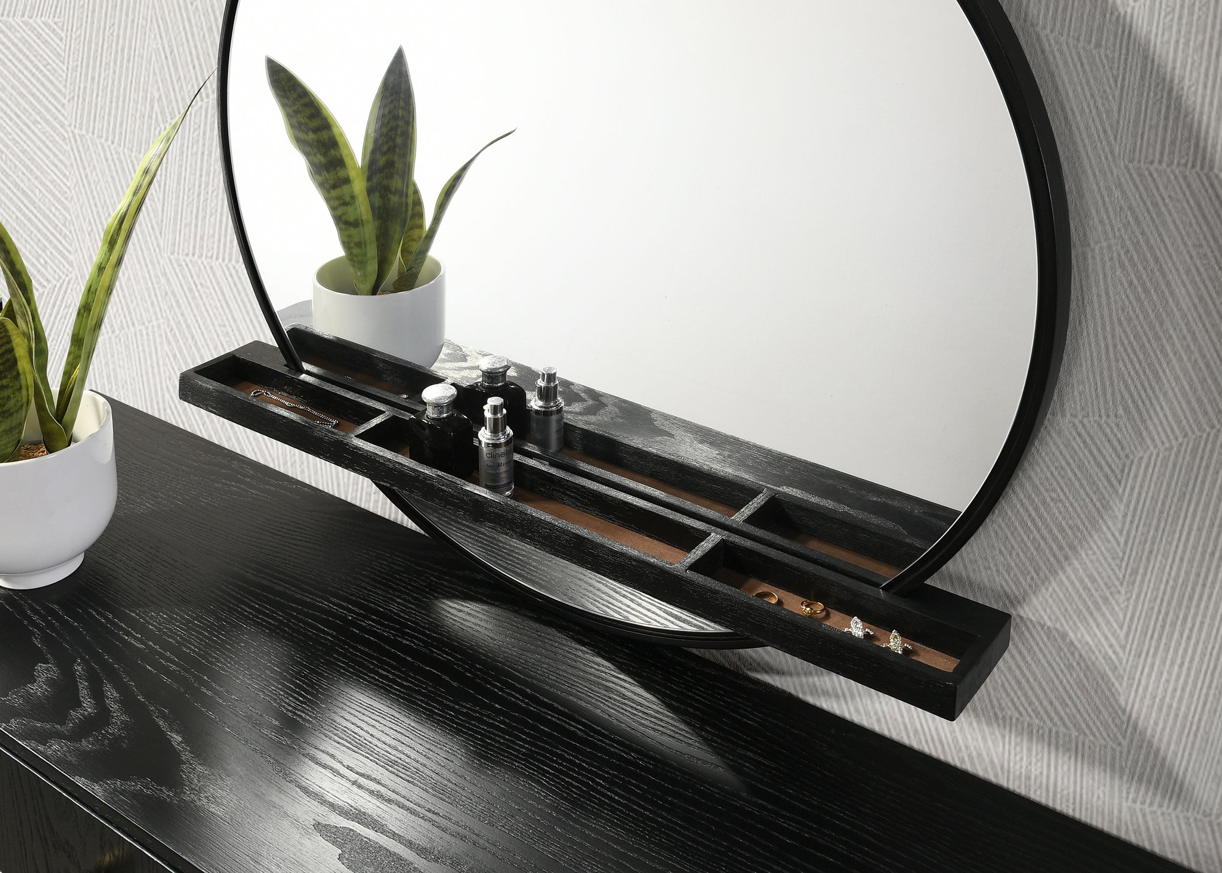 Arini Bedroom Set (Cane Bed)