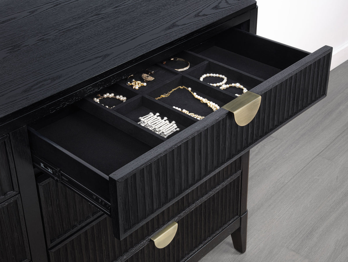 Brookmead 8-drawer Dresser Black