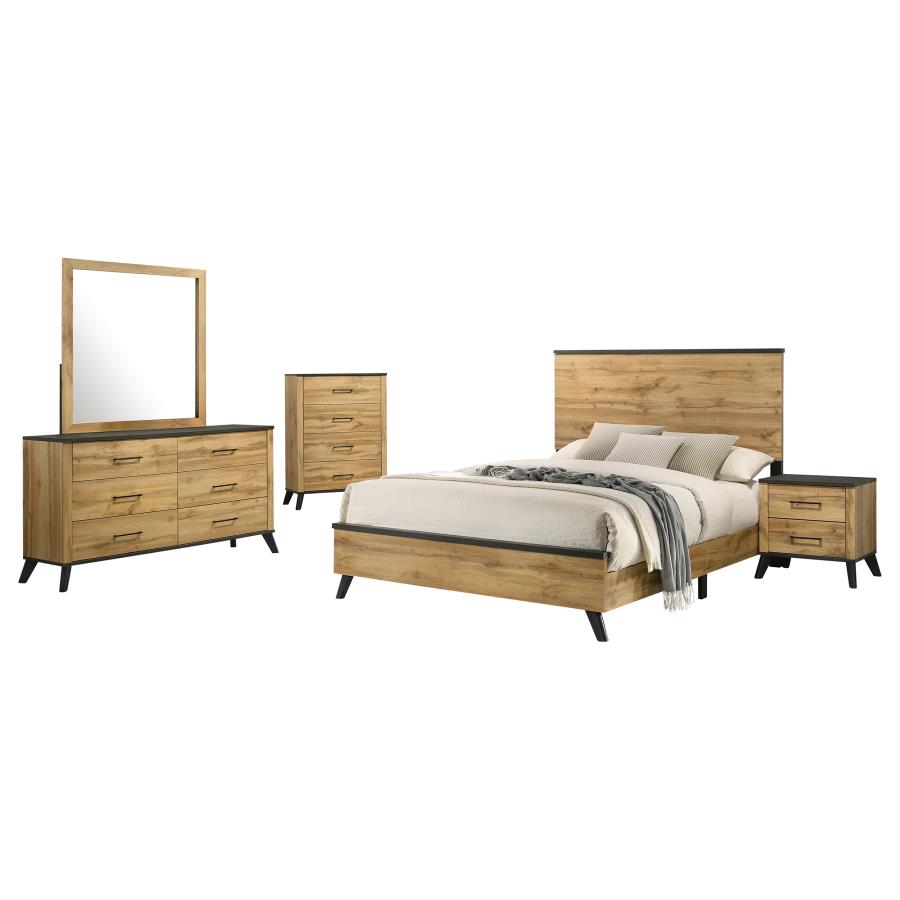 Kaywood 5-piece Eastern King Bedroom Set In Natural Pine