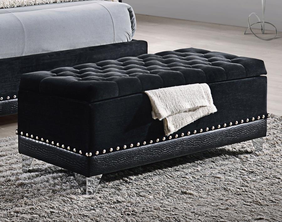 Barzini Tufted Rectangular Trunk with Nailhead Black