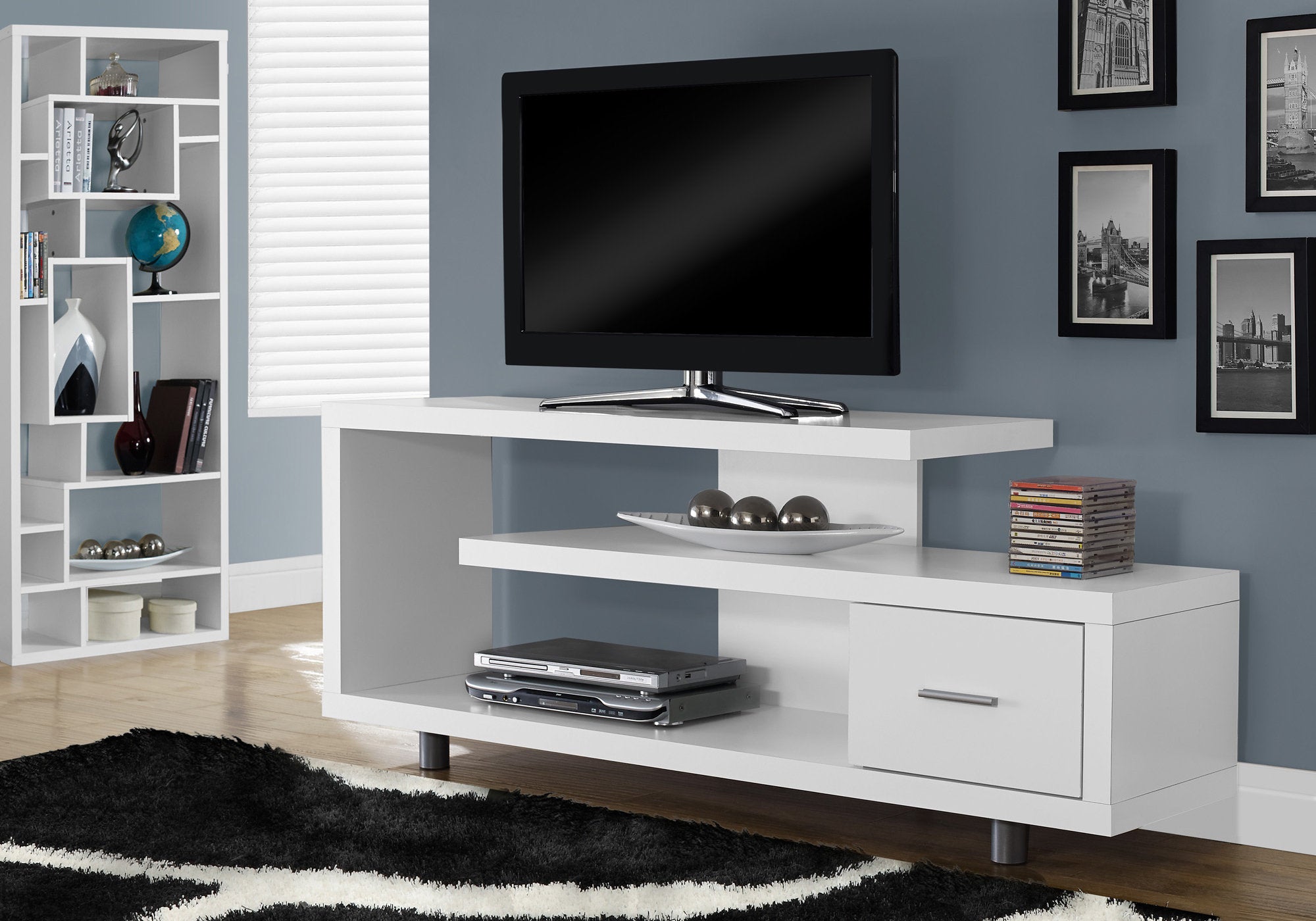 60" L Contemporary TV Media Stand with Drawer In Glossy White